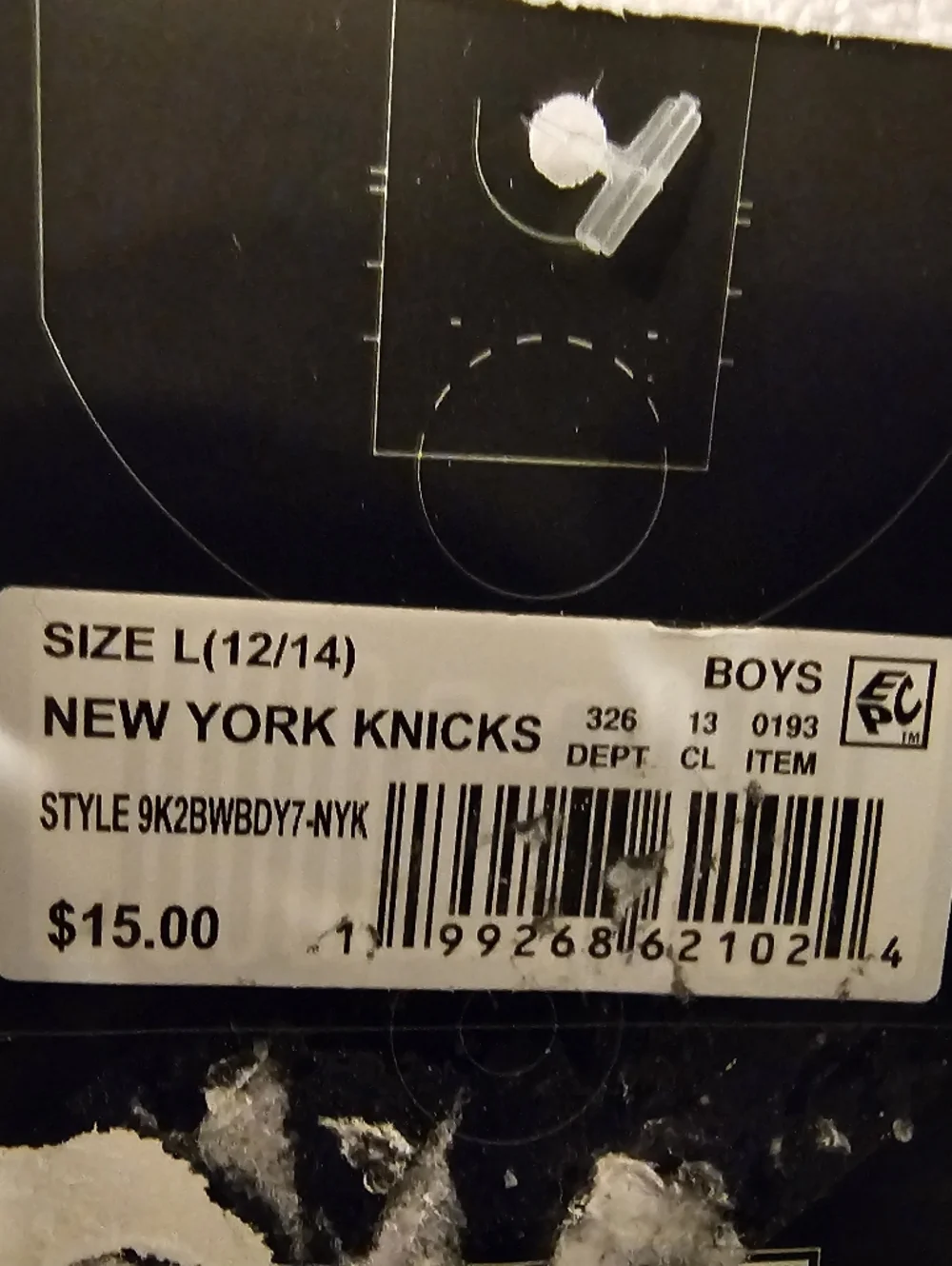 NWT New York Knicks T-shirt. Size:L 12/14. - Picture 4 of 5